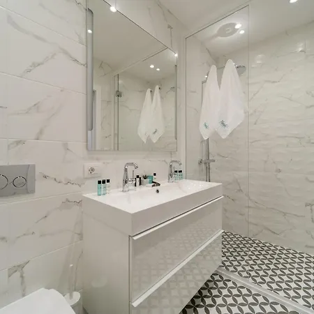 Nobile - Coral Complex With Parking & Pool Apartment