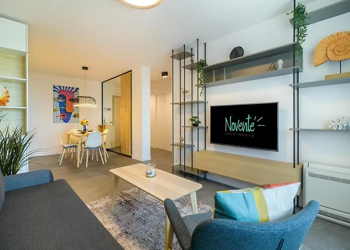 Nobile - Coral Complex With Parking & Pool